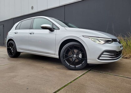 Volkswagen Golf tweedehandswagen bij Garage Peeters